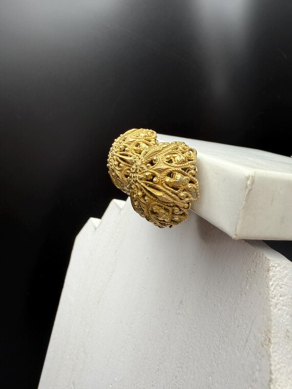 Miriam Haskell Vintage High Dome Large Round Fili… - image 2