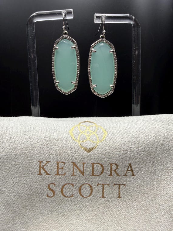 Kendra Scott Signed Danielle Statement Silver Dro… - image 7