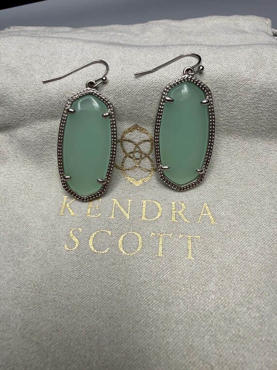 Kendra Scott Signed Danielle Statement Silver Dro… - image 2