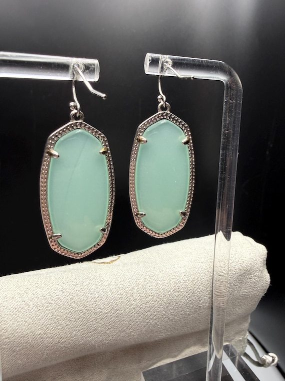 Kendra Scott Signed Danielle Statement Silver Dro… - image 8