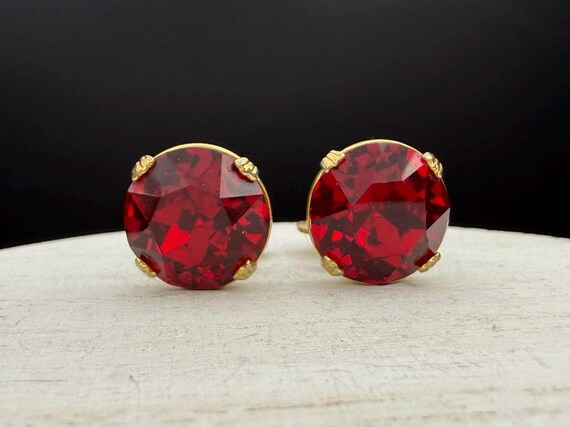 Weiss Signed VTG Ruby Red Rhinestone Clip Earring… - image 3