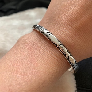 Silver Simple Adjustable Fish Cuff Bangle-Fish Lovers Sealife Bracelet-Unique Gift-Textured Open Bangle Jewelry-Gift For Her-Valentines Day