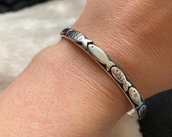 Silver Simple Adjustable Fish Cuff Bangle-Fish Lovers Sealife Bracelet-Unique Gift-Textured Open Bangle Jewelry-Gift For Her-Valentines Day