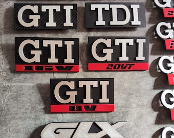 Emblema distintivo della griglia anteriore VW Golf MK1