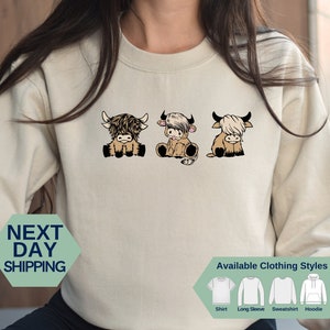 Highland Cow Sweatshirt, Cute Cow Hoodie, Western Shirt, Highland Cow Shirt, Cow Gifts, Cow Sweatshirt, Cute Cow Long Sleeve Shirt