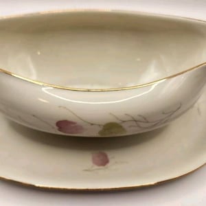 Vtg German China Porcelain Gravy Boat w/attached Under Plate Gold Gilded KPM