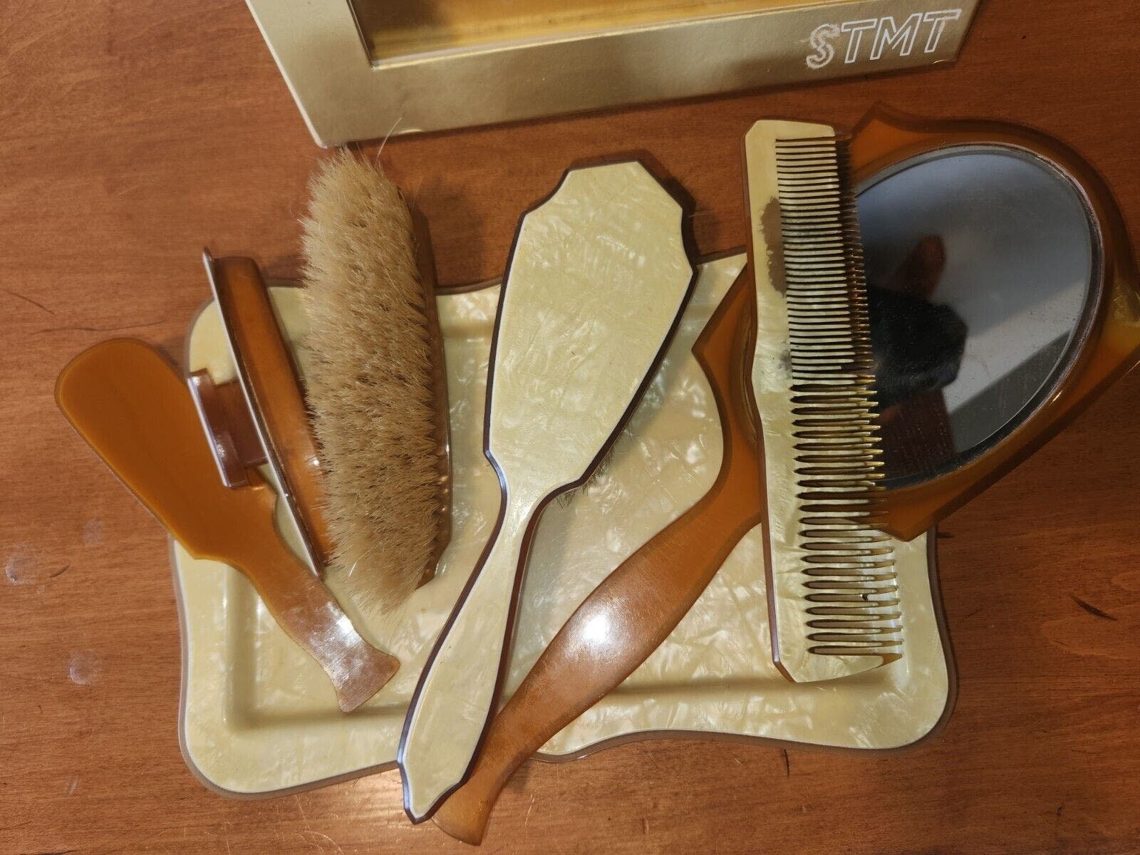 Vtg Art Deco Nouveau Celluloid Vanity Hand Mirror Shoe Horn & Accessories Antique 1920 main image 3