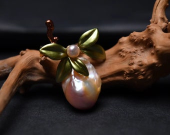 Mango-Shaped Baroque Pearl Brooch