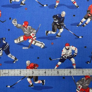 Ice Hockey Athlete Flannel Blanket for Kids Adults,Watercolor Rainbow Pigment Graffiti Flannel Fleece Blanket Queen 90