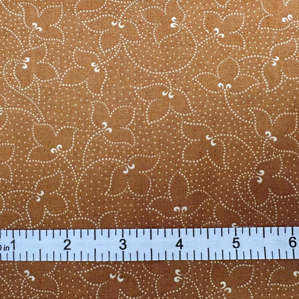 ¡OFERTA! Tela de 1 yarda, Tri Leaf sobre dorado, Colección Perennes, Kansas Troubles, Moda Quilt, Algodón, 9316-13