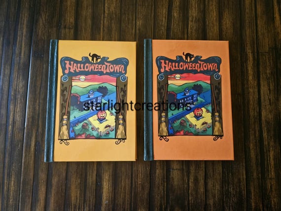 Halloweentown movie picture story book replica prop 8x6 inches 1998 hardcover 90's Halloween