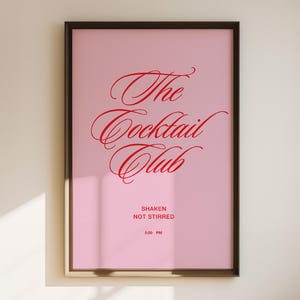 Impresión de The Cocktail Club, arte mural en rojo y rosa, póster de carrito de bar imprimible de moda, cita de happy hour, diseño de alcohol vintage, estilo elegante