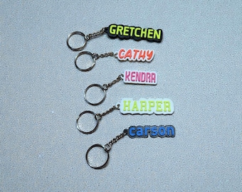 Lot de 4 porte-clés avec nom personnalisé | Porte-clés personnalisés imprimés en 3D | Ensemble de porte-clés avec texte personnalisé | Polices et couleurs multiples | Coffret cadeau