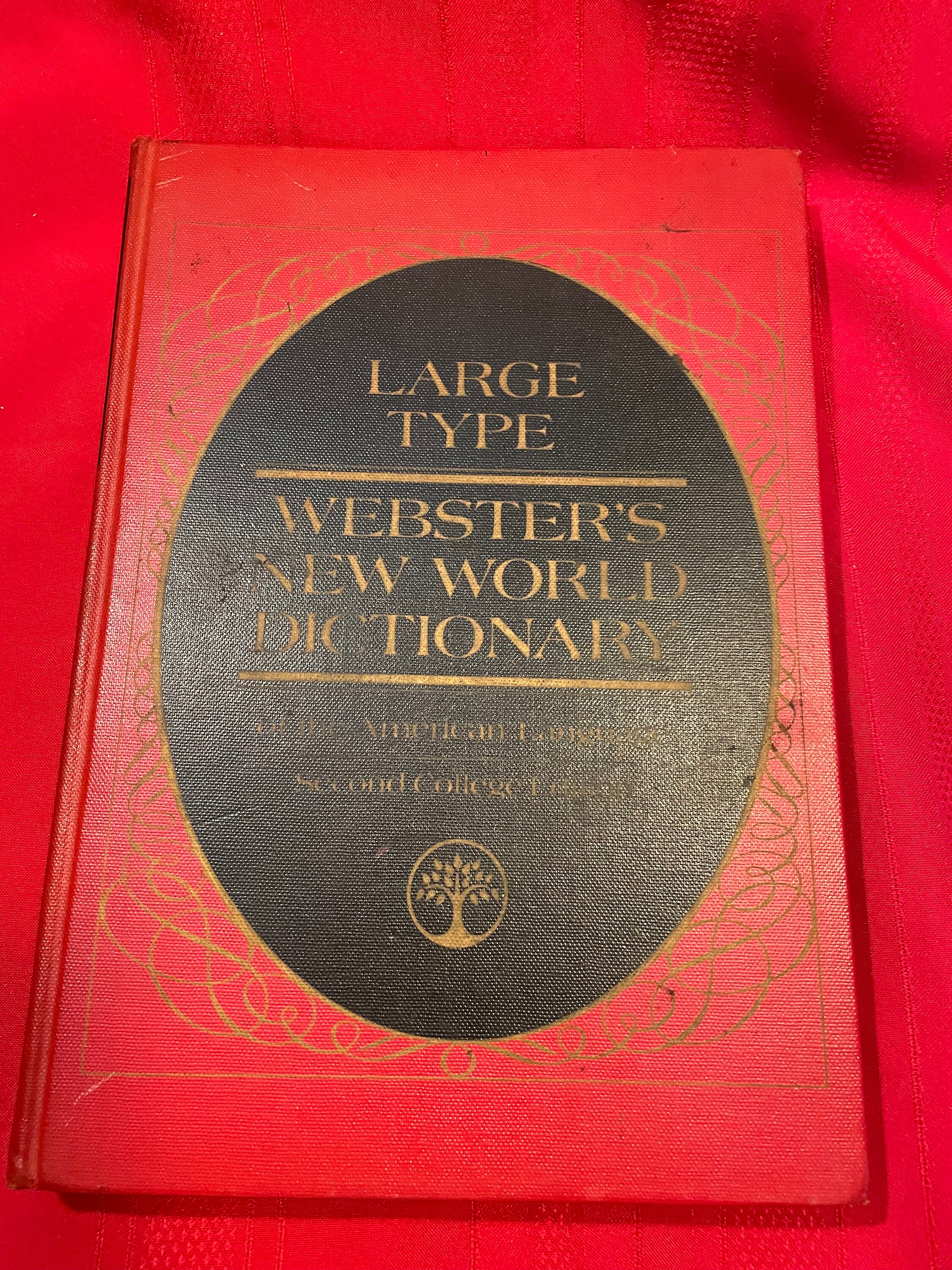 WEBSTER’S NEW WORLD DICTIONARY − Webster's New World Dictionary of the American Language