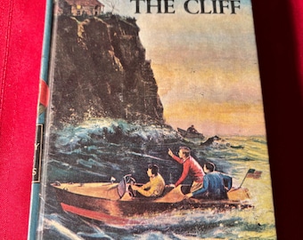 The House On The Cliff, by Franklin W. Dixon, Hardcover Book, 1959, The Hardy Boys