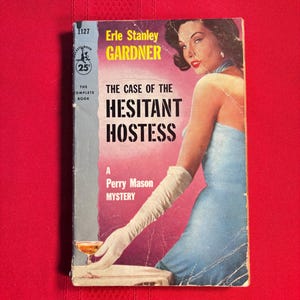 Il caso della padrona di casa esitante, un mistero di Perry Mason, di Erle Stanley Gardner, libro tascabile, 1956
