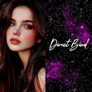Puede incluir: Imagen de arte digital que presenta a una mujer con cabello castaño largo y tez clara. El lado derecho muestra un fondo oscuro con un diseño de nebulosa púrpura y el texto "Direct Bind" en escritura blanca.