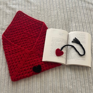 Crochet Book Sleeve with Button and Matching Bookmark (Custom)