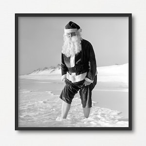Santa Claus at the Beach, Vintage Black and White Photo Printable, Retro Winter Holidays Gift, Vintage Photograph, Christmas Home Decor