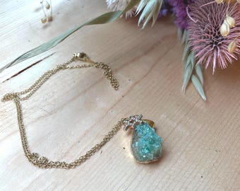 Stone Pendant Crystal Green Calcite with Gold Plated Edge