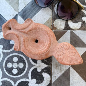 Handcrafted Terracotta Roman Oil Lamp Replica: Pompeii Style Home Decor