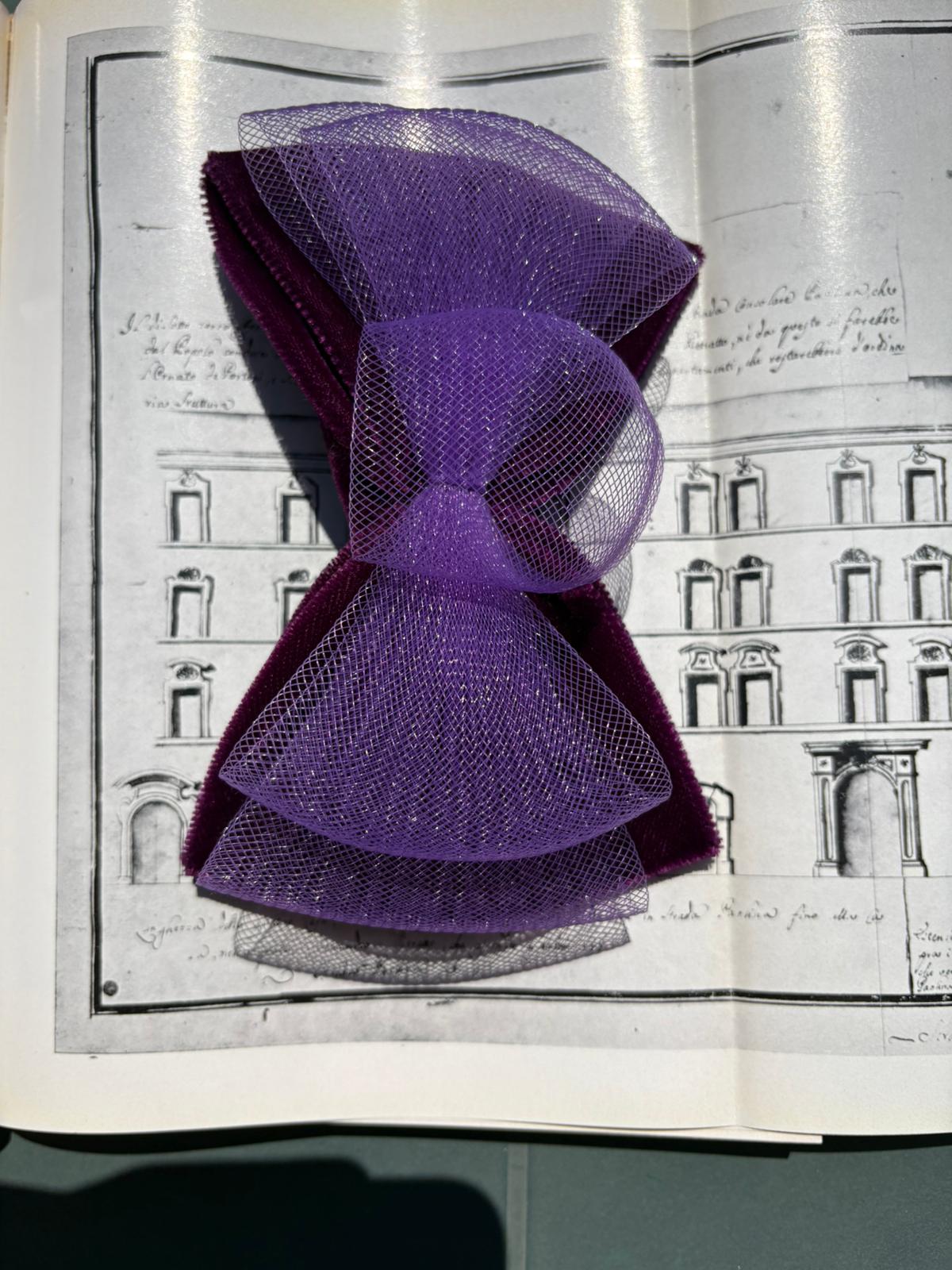 Elegant Vintage Purple Velvet Hair Bow – 1990s French  display picture 2