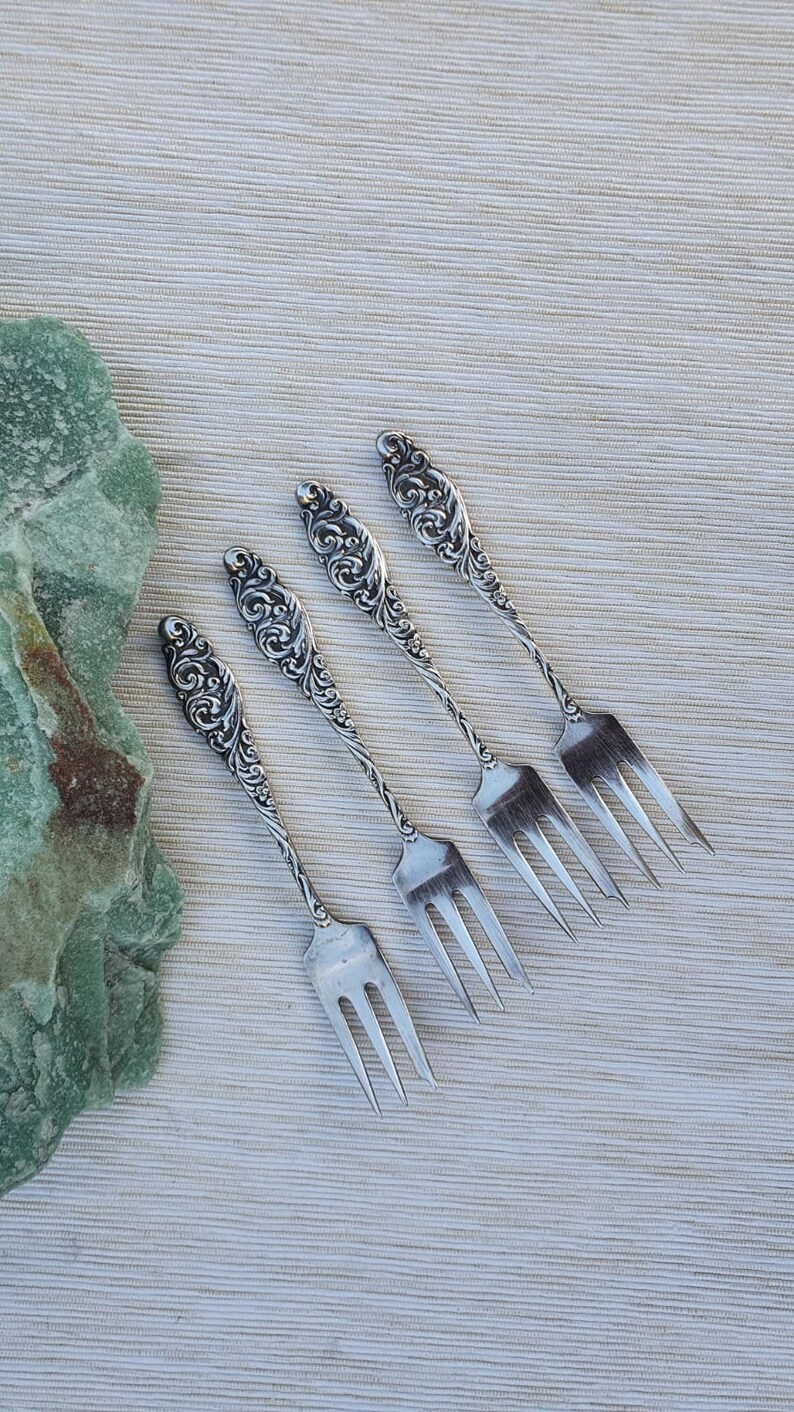 Sets Unique Flatware Antique Cutlery Mismatched Silverware Set ...