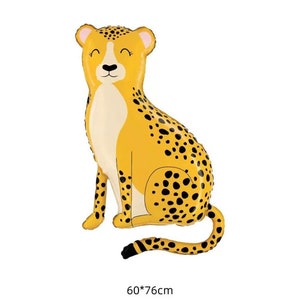 May include: A yellow and black cheetah balloon with a white chest and pink ears. The balloon is 60*76cm.