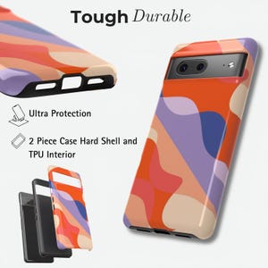 Peut inclure: Coque de t&eacute;l&eacute;phone avec un motif abstrait color&eacute; dans les tons orange, violet et beige. L'image montre l'&eacute;tui sous diff&eacute;rents angles, soulignant ses caract&eacute;ristiques. Les mots "Tough Durable" sont affich&eacute;s en haut.