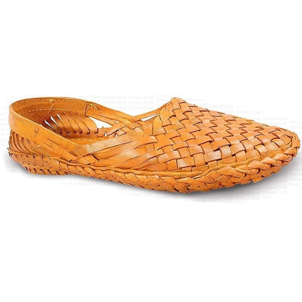 kolhapuri leather chappals