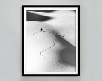Vintage Apres Ski Photo Print, Digital Download, Black and White, Printable Wall Art, Vintage Ski Art, Ski Home Decor, Ski Lodge Wall Decor