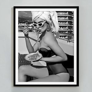 Woman Eating Spaghetti Print, Pasta Poster, Black and White, Kitchen Wall Art, Fashion Photography, Dining Room Wall Decor, Digital Download