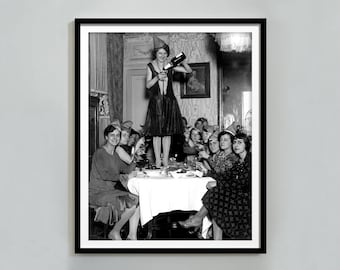 Women Drinking Wine During Prohibition Print, Bar Cart Wall Art, Black and White, Vintage Photo, Pub & Dining Room Decor, Digital Download