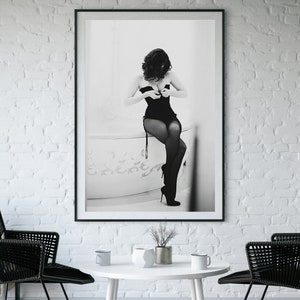 Woman in Bathtub Print, Bathroom Poster, Black and White, Fashion Wall Art, Vintage Photography, Teen Girls Bathroom Decor, Digital Download