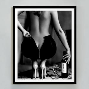 ワイングラスを持つ女性のポスター、白黒、ファッション写真、バーカートのプリント、アルコールの壁アート、フェミニストのポスター、十代の女の子の部屋の装飾