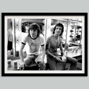 ACDC Bon Scott Angus Young Poster, schwarz weiß, Vintage Fotografie Drucke, Retro Wandkunst, 1970er Jahre, Musikstudio Dekor, digitaler Download