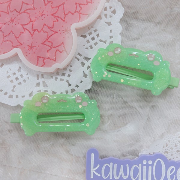Handmade frog hair clip, green froggy barrettes, kawaii accessories