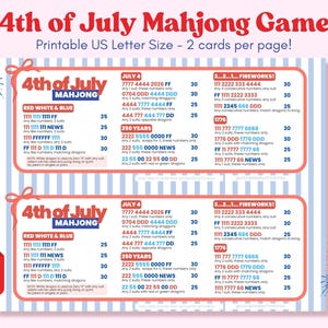 Könnte beinhalten: Ein druckbares 4.-Juli-Mahjong-Spielkartenset auf hellblau gestreiftem Hintergrund. Die Karten enthalten roten und blauen Text, Feuerwerksillustrationen und spezifische Punktkombinationen für das Spiel im US-Letter-Format.