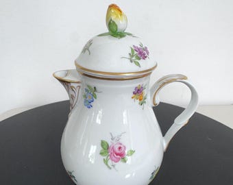 Meissen Porcelain Manufacture MPM Saxonia Small Chocolate or Meissen Porcelain Manufacture MPM Saxonia Small Chocolate or