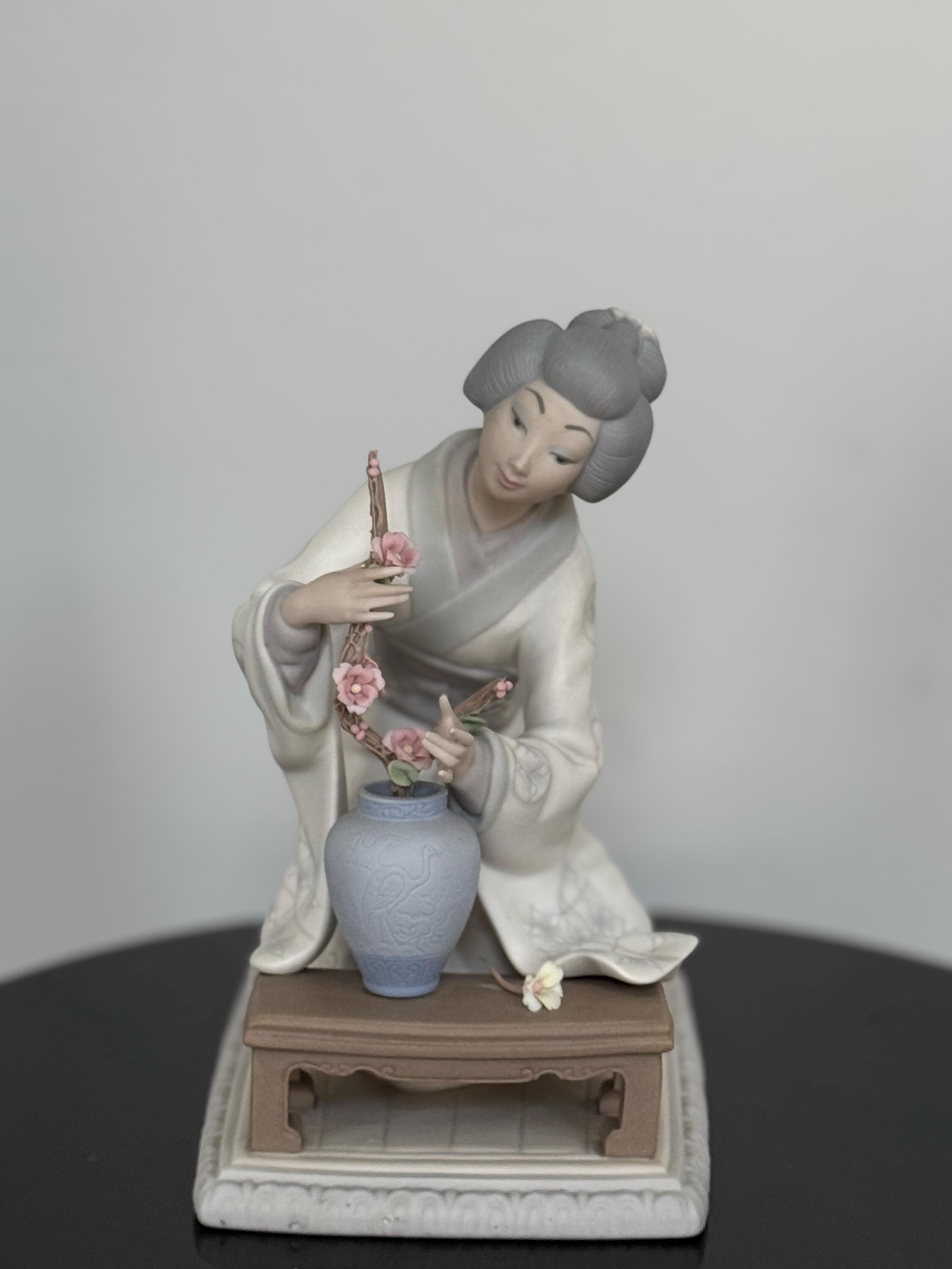 Lladro With Flowers - Etsy Lladro With Flowers - Etsy