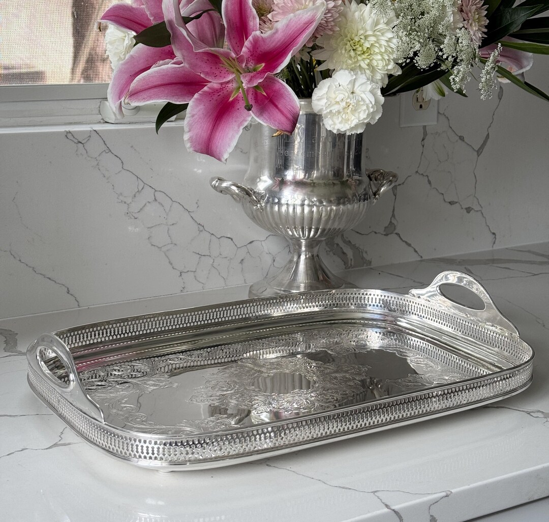 SILVER PLATED WINE SERVING TRAY main image 1