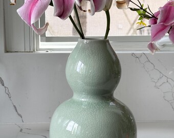 Vintage Chinese Crackled Celadon Gourd Vase 11.5
