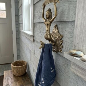 Vintage Brass Mermaid Wall Hook, Nautical Coat Hanger, Beach House Decor, Mermaid holding Fish Towel Hook, Coastal Bathroom Hardware 8.25x4"