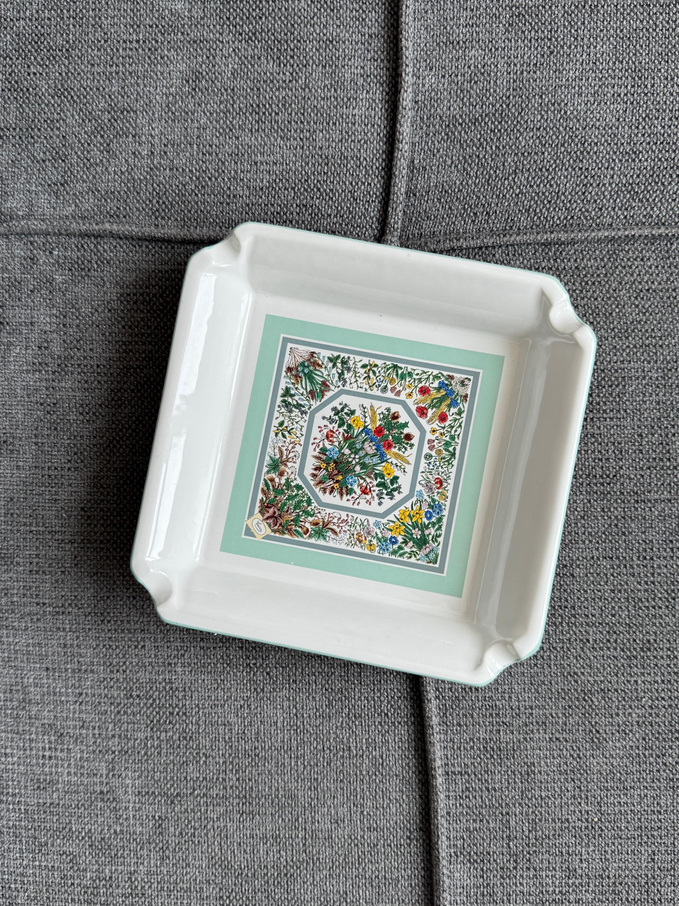Choice of Gucci Herbarium Print Large Trinket Tray in Pink Cherry