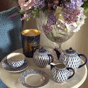 6 Piece Lomonosov Cobalt Blue Fish Net 22K Gold Teapot Creamer Sugar Bowl & TeaCup Saucer Dessert Plate