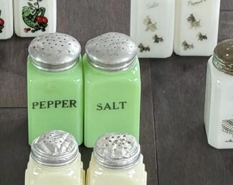 Jadeite Green Glass Salt & Pepper Shaker Set, LRG - Depression