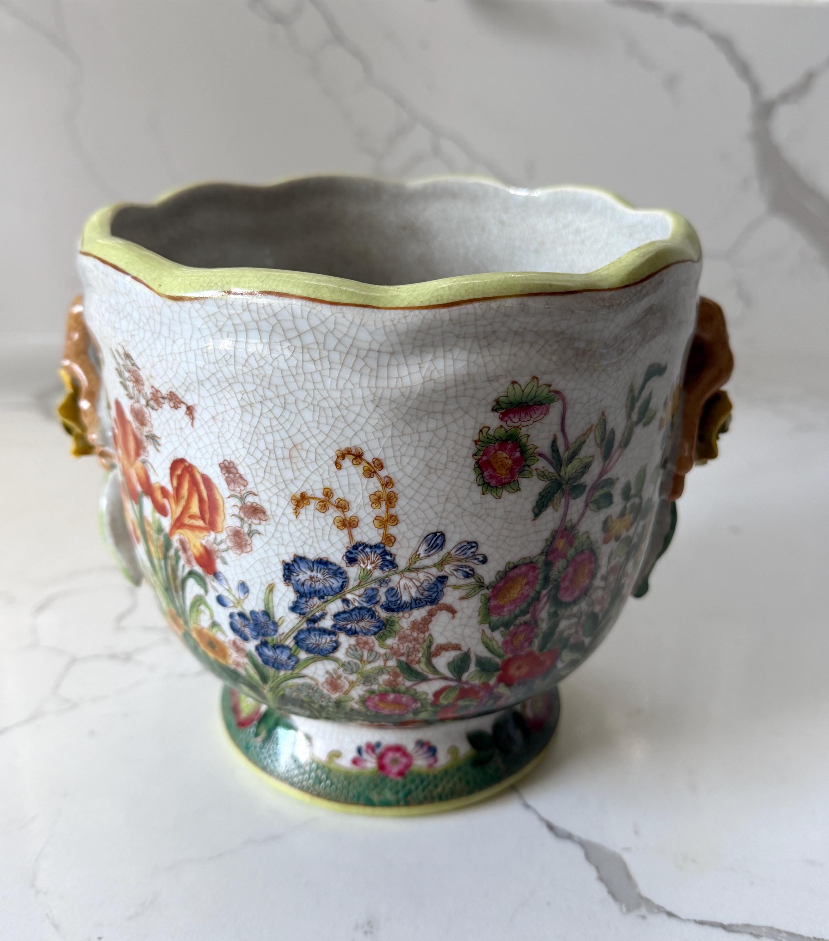 Vintage Chinese Export Hua Rong Tang Zi Crackled Ceramic