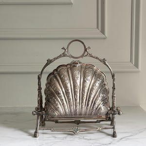 Antique Biscuit Warmer - Etsy