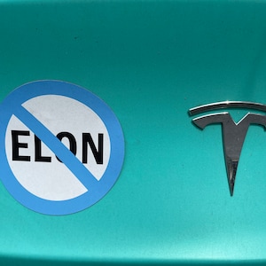 Anti-Elon Magnet: (Twitter) Blue, 5-Inch Car Accessory