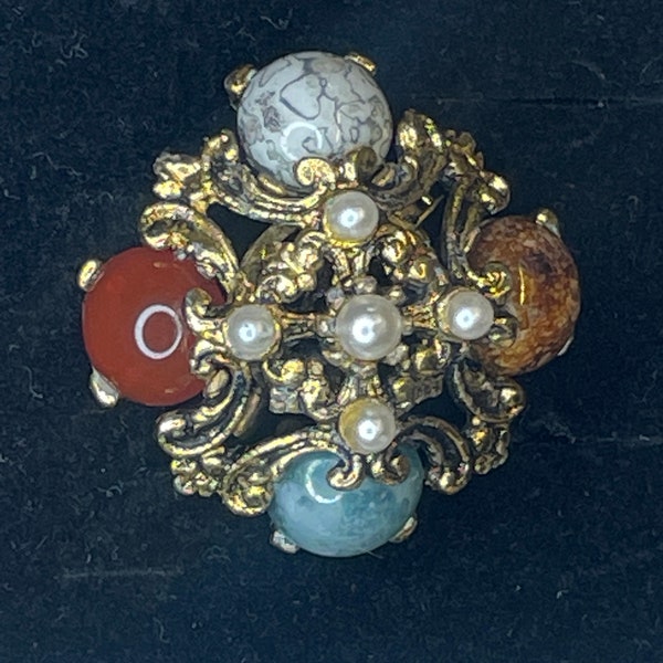 Vintage broche